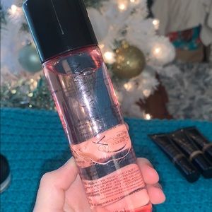 Oil free eye makeup remover